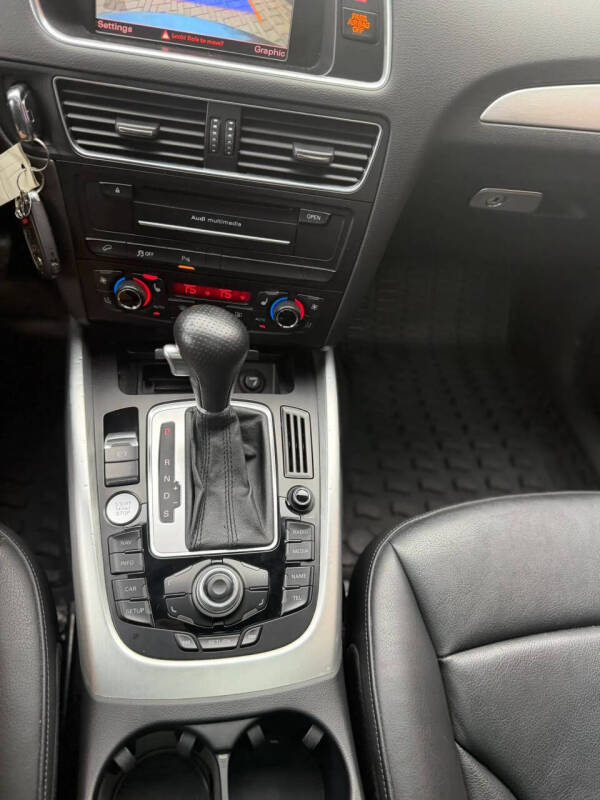 2012 Audi Q5 3.2 quattro Prestige