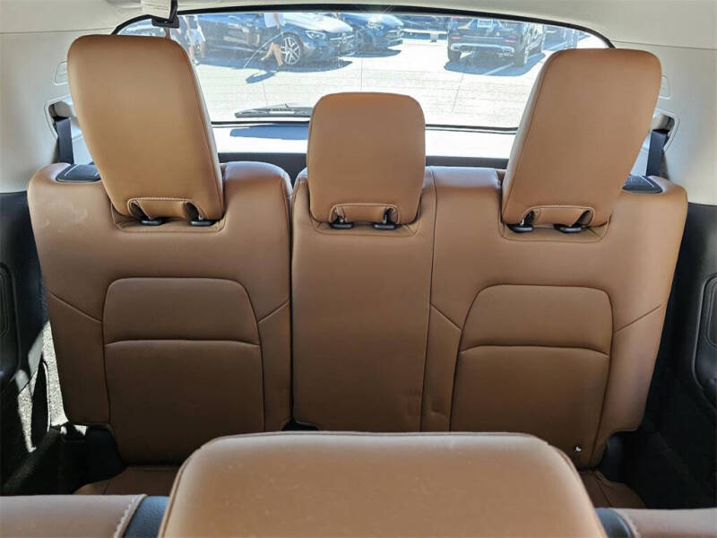 2024 Nissan Pathfinder Platinum