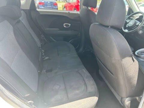2019 Kia Soul +