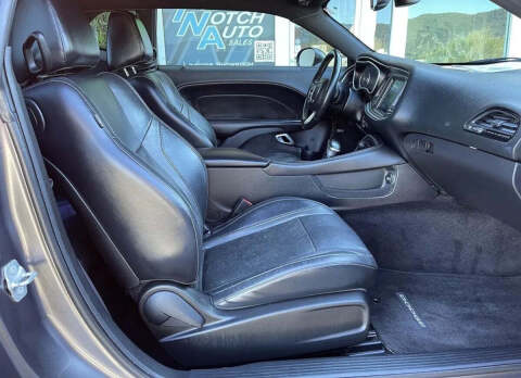 2015 Dodge Challenger SXT Plus