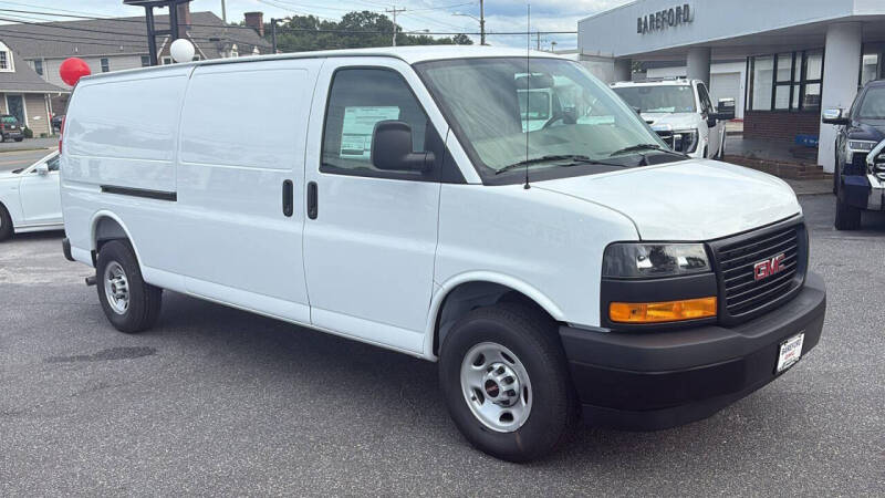 2026 GMC Savana 2500