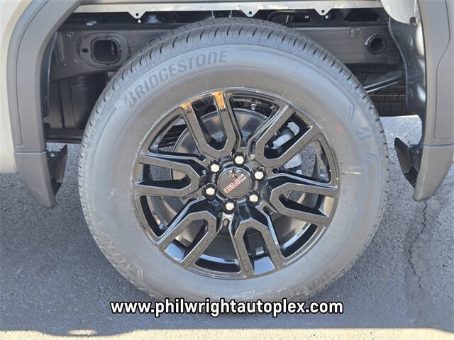 2026 GMC Sierra 1500 Elevation Standard