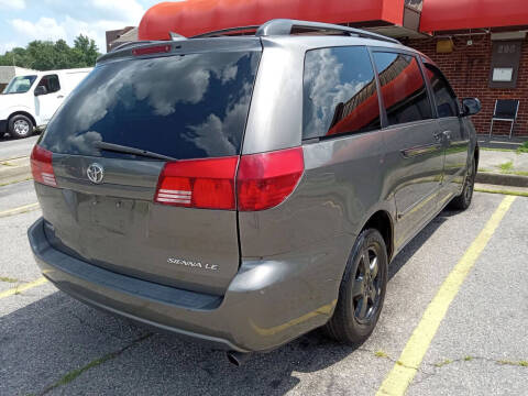 2004 Toyota Sienna