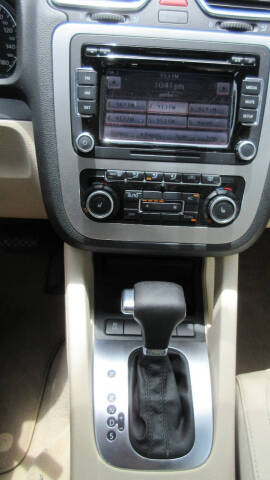 2011 Volkswagen Eos Komfort SULEV