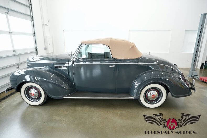1939 Plymouth P8