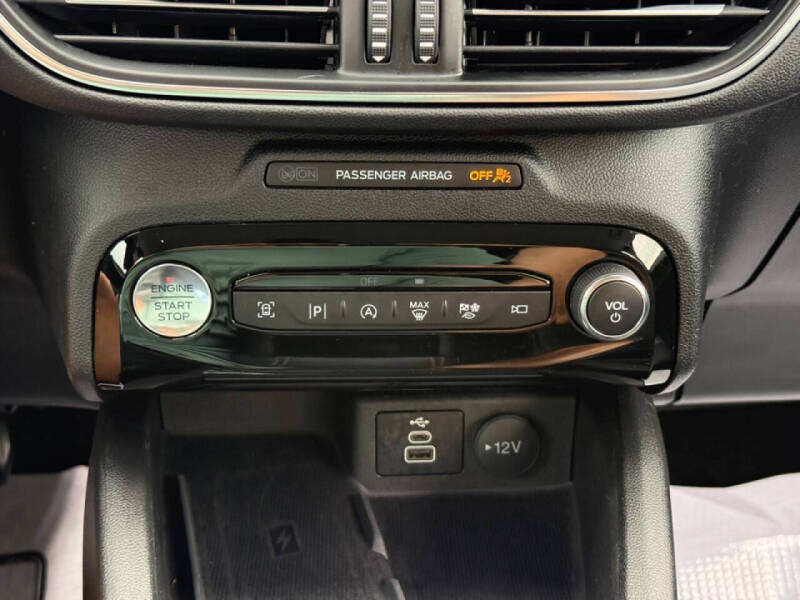 2024 Ford Escape Platinum