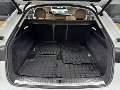 2020 Audi Q8 quattro Prestige 55 TFSI