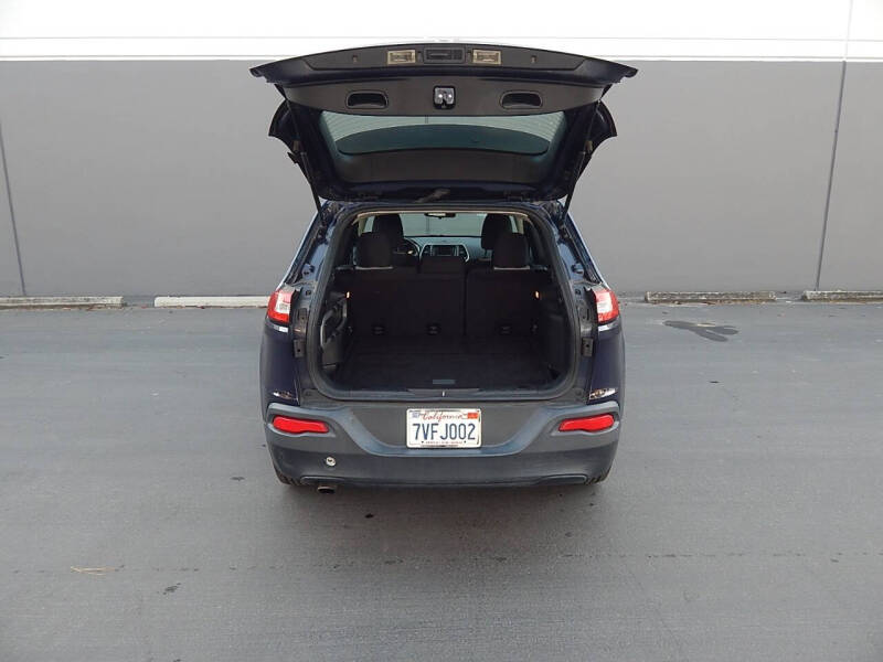 2014 Jeep Cherokee Sport