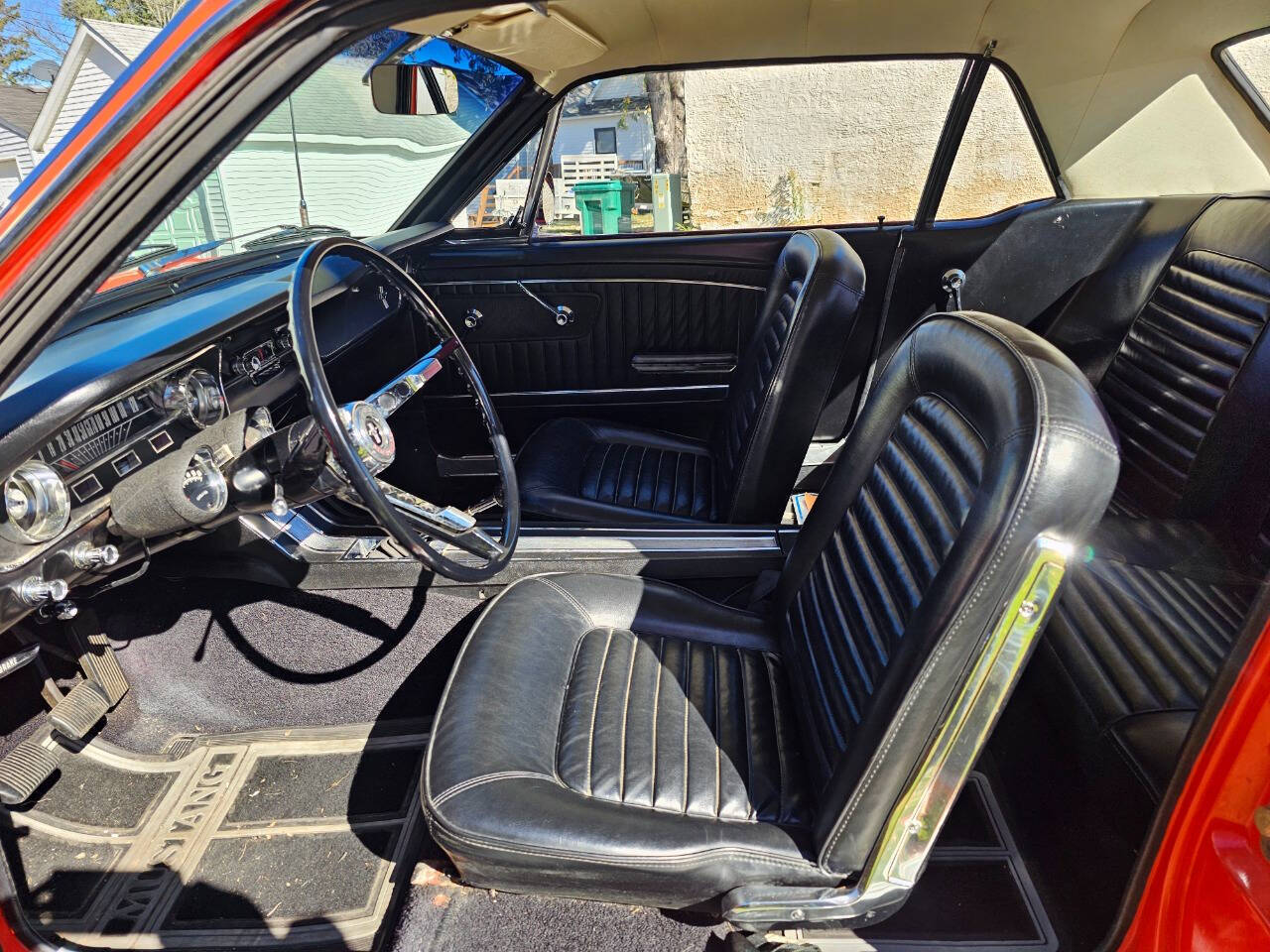 1965 Ford Mustang 219