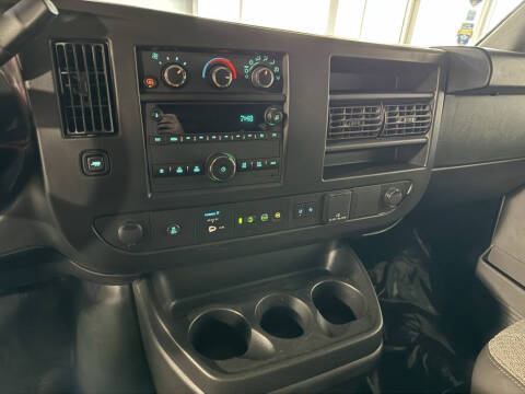 2024 Chevrolet Express LT 3500