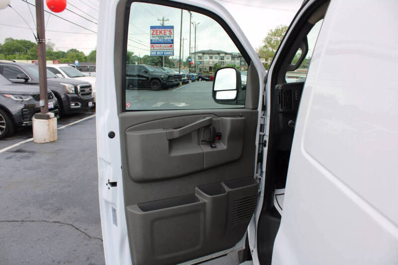 2023 GMC Savana 2500