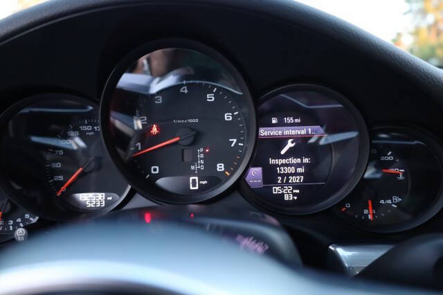 2017 Porsche 911 Carrera 4