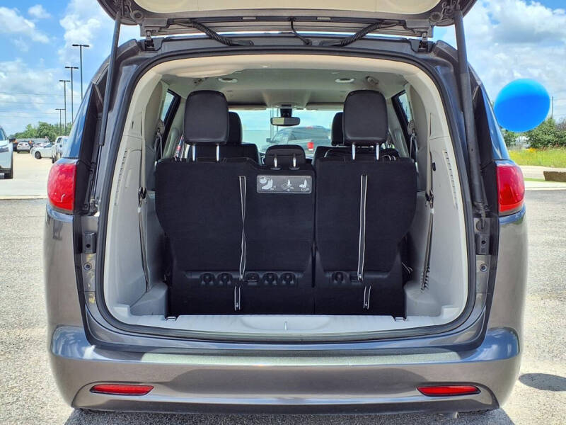 2021 Chrysler Voyager LXi