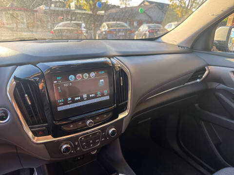 2018 Chevrolet Traverse LT Cloth