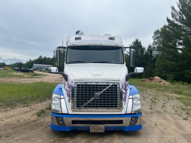 2009 Volvo VNL