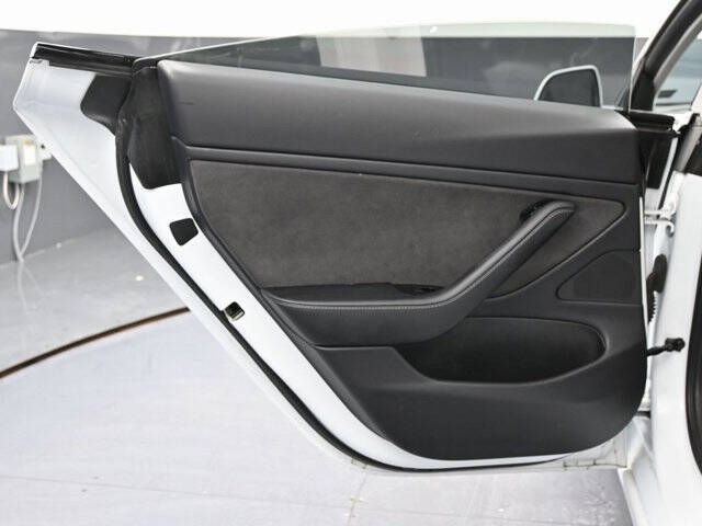 2019 Tesla Model 3 Mid Range