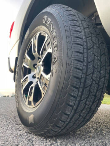 2021 Nissan Titan SV