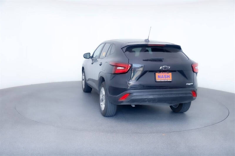 2025 Chevrolet Trax LS