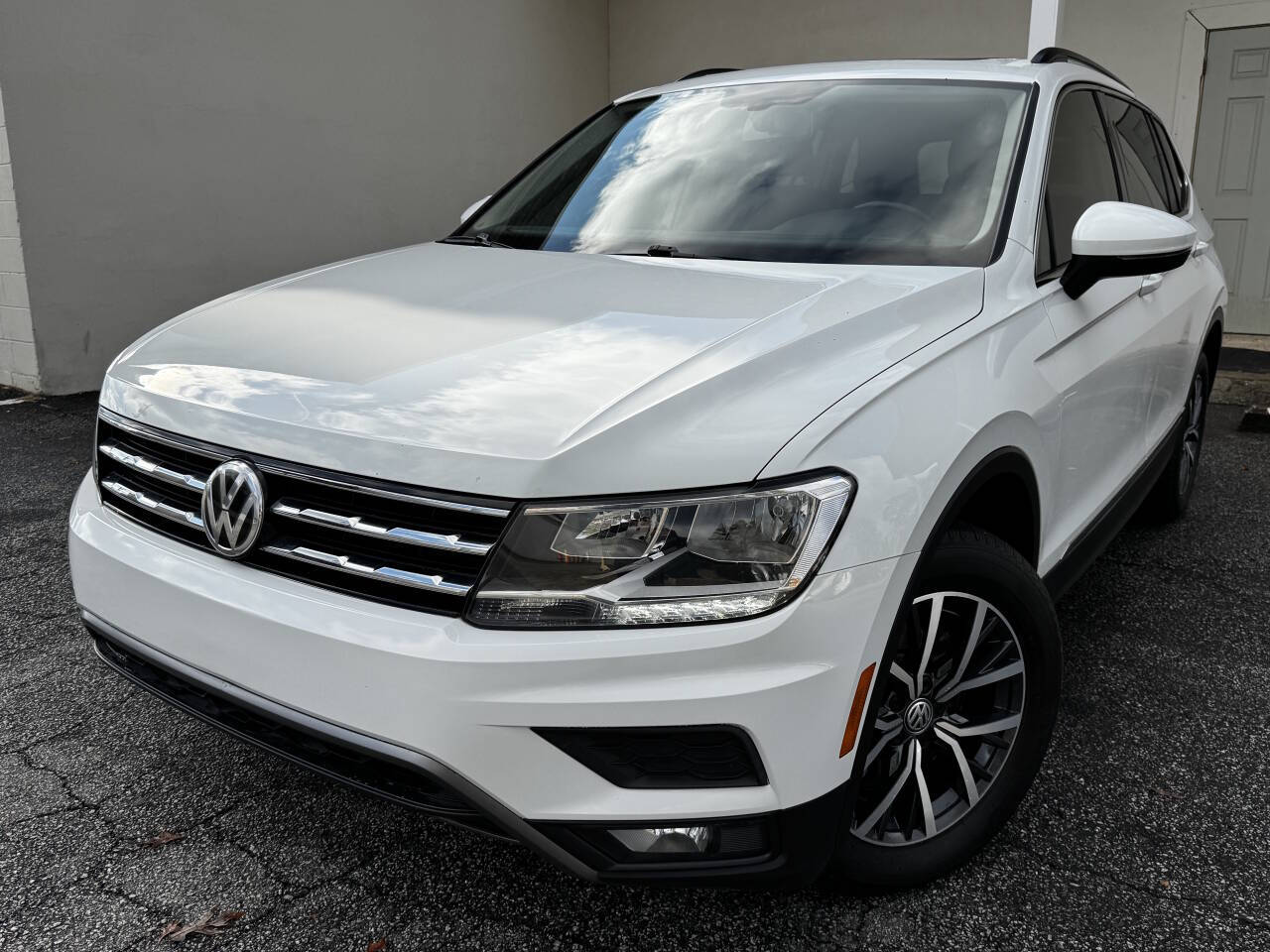 2018 Volkswagen Tiguan 2.0T SE 4dr SUV's photo