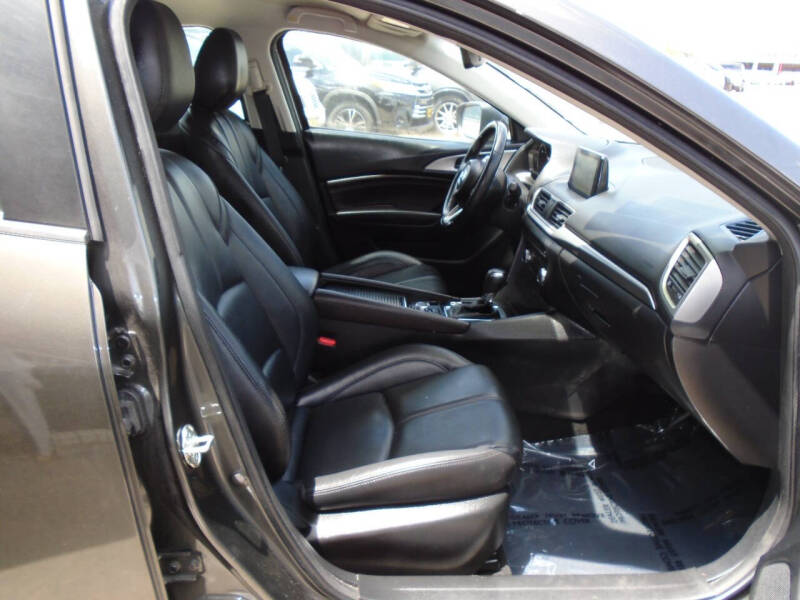 2018 Mazda MAZDA3 Touring