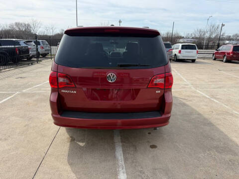 2012 Volkswagen Routan