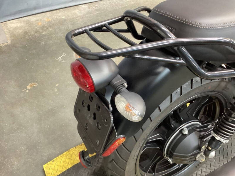 2017 Moto Guzzi V7 III Stone