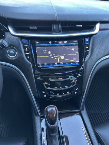 2013 Cadillac XTS Luxury Collection