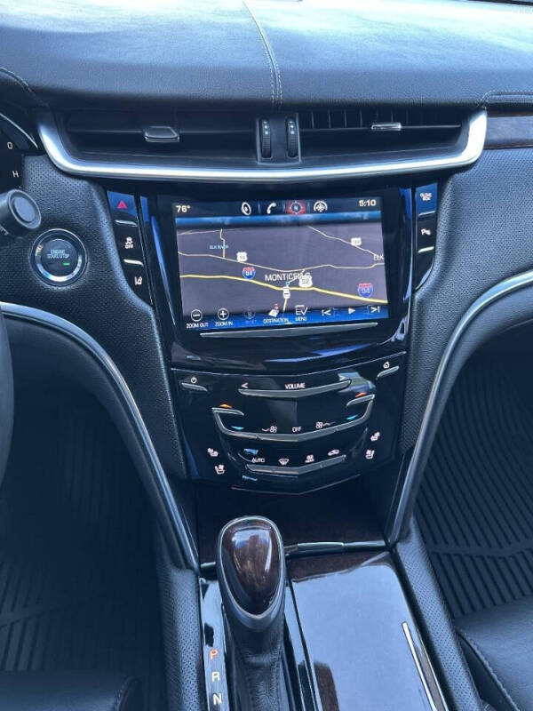 2013 Cadillac XTS Luxury Collection