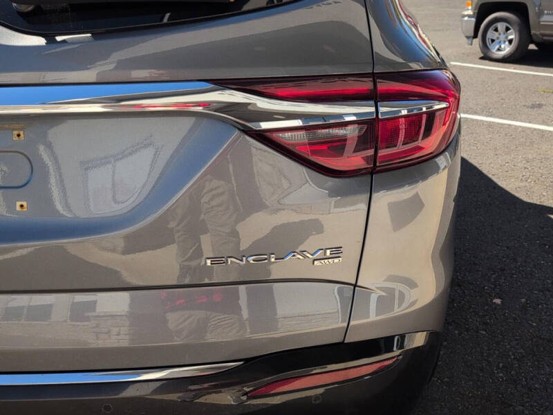 2018 Buick Enclave Essence