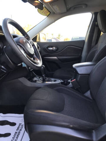 2019 Jeep Cherokee Latitude