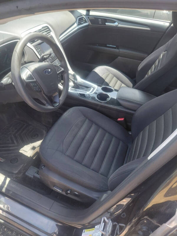2013 Ford Fusion SE