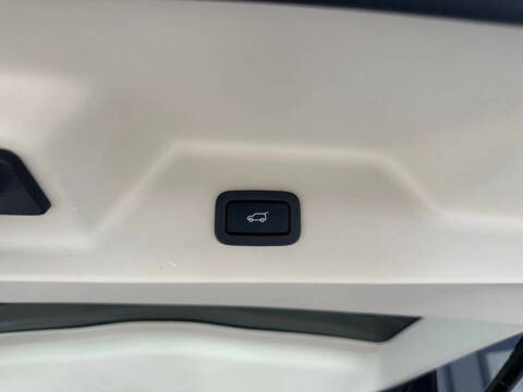 2020 Land Rover Range Rover P525 HSE