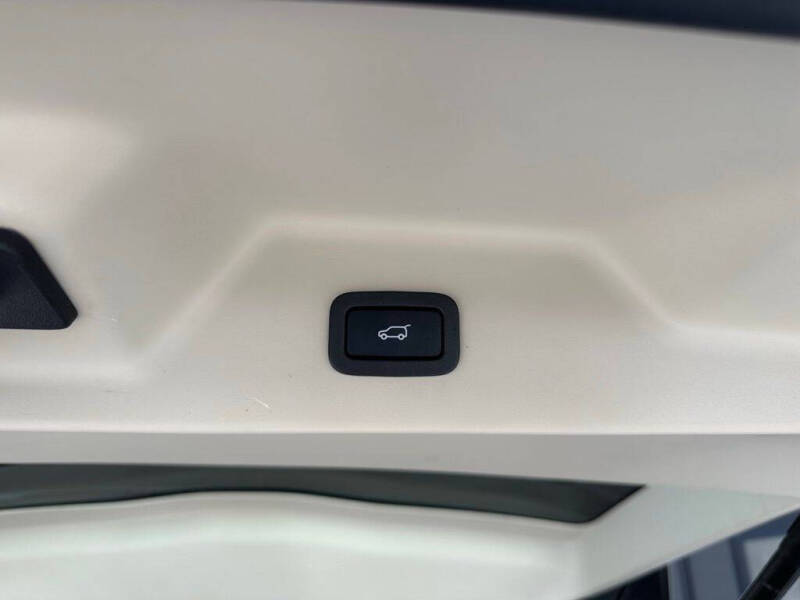 2020 Land Rover Range Rover P525 HSE