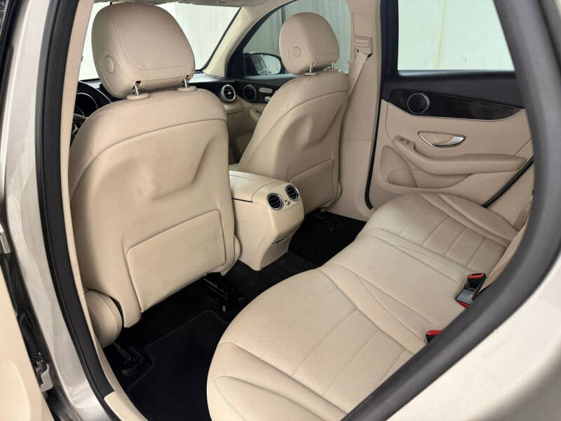 2020 Mercedes-Benz GLC GLC 300