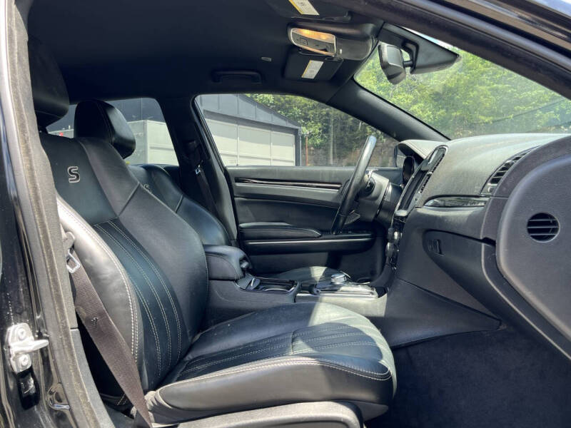 2017 Chrysler 300 S