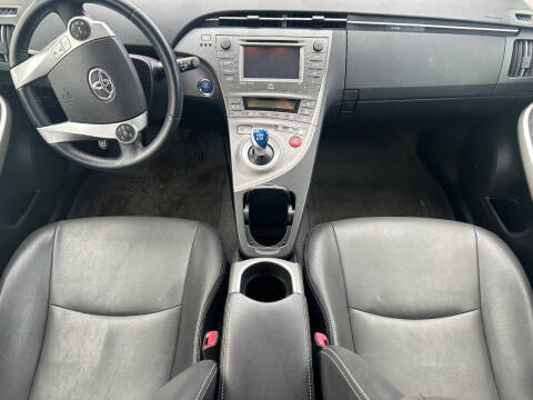 2013 Toyota Prius Five