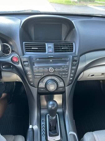 2013 ACURA TL Sedan - $8,999