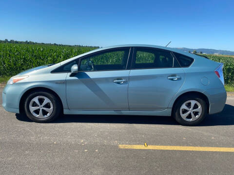 2013 Toyota Prius for sale at M AND S CAR SALES LLC in Independence OR