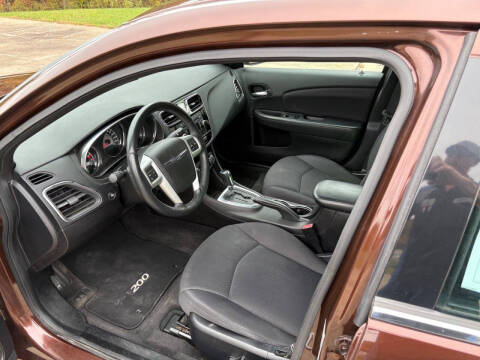 2013 Chrysler 200 Touring