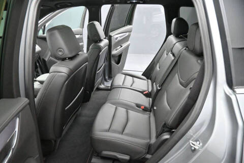 2025 Cadillac XT6 Luxury