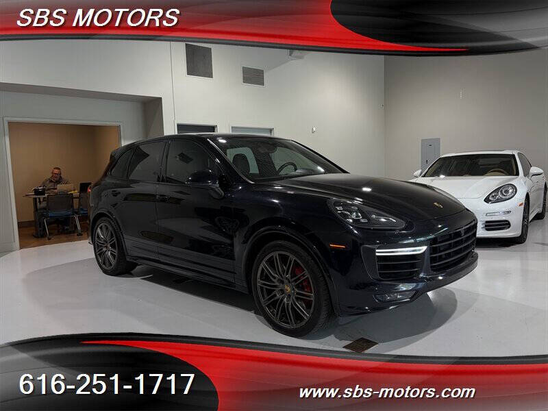 2016 Porsche Cayenne GTS