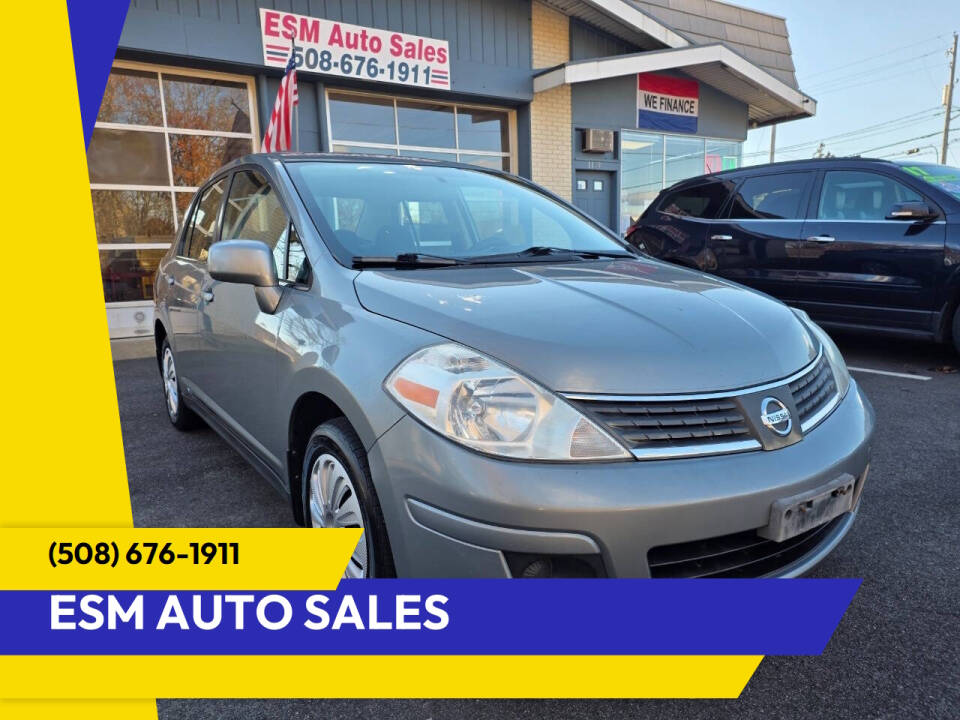 2007 Nissan Versa S's photo