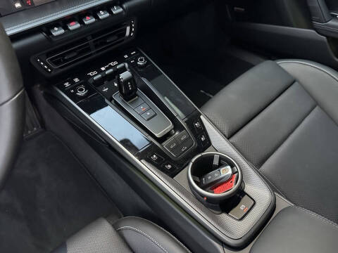 2024 Porsche 911 Carrera