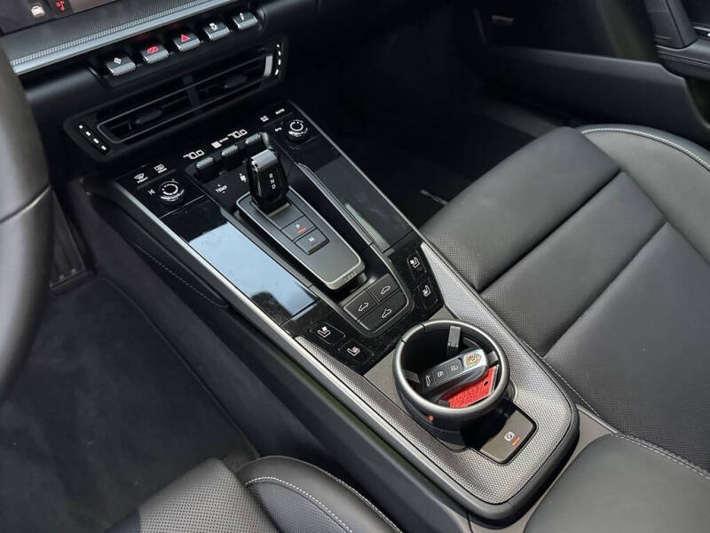 2024 Porsche 911 Carrera