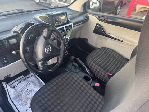 2013 Scion iQ