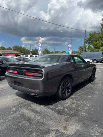 2022 Dodge Challenger SXT