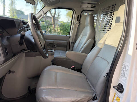 2011 Ford E-Series E-150