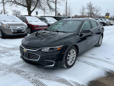 2018 Chevrolet Malibu for sale at Dean's Auto Sales in Flint MI