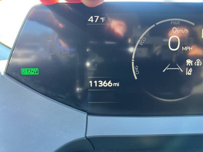 2024 Toyota Prius LE