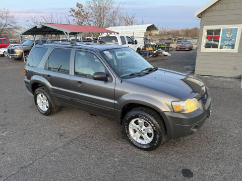 2005 Ford Escape XLT